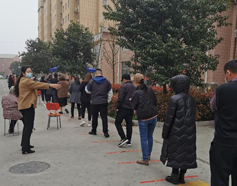 坚守防疫“第一线” 践行“司法蓝”的责任与担